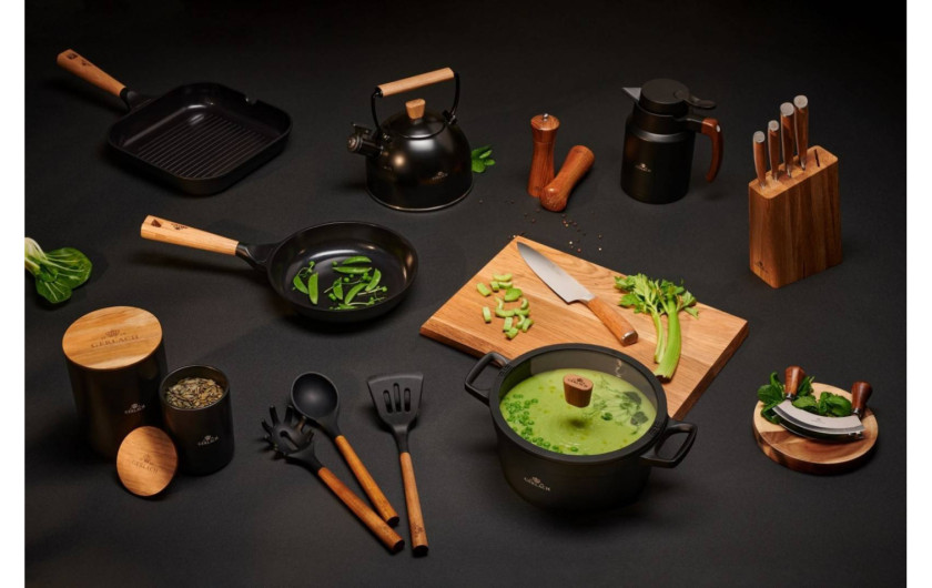 Cutting board NATUR + kitchen knife