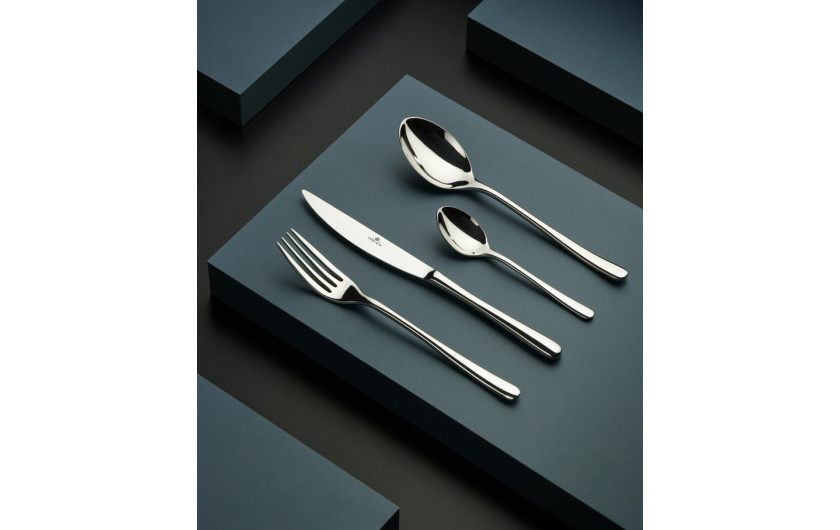 MUZA 12-person dinnerware set: 36 dinner plates + 68-piece polished MUZA cutlery set + suitcase.