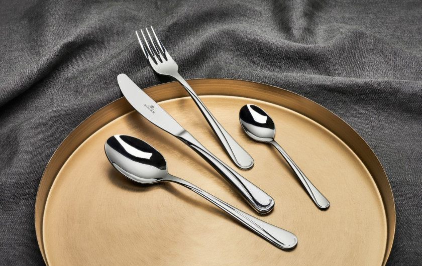 24-piece shiny MANGO cutlery set + set of 6 cake forks. 24-piece shiny MANGO cutlery set + set of 6 cake forks.