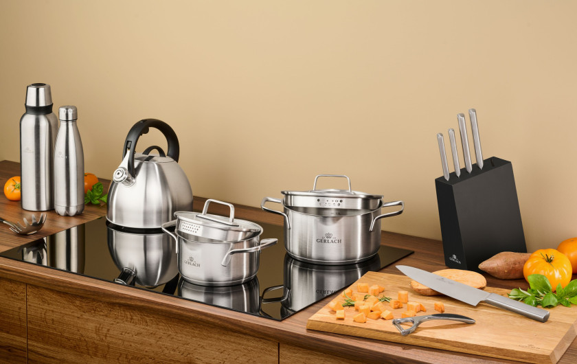 AMBIENTE 6-piece cookware set.