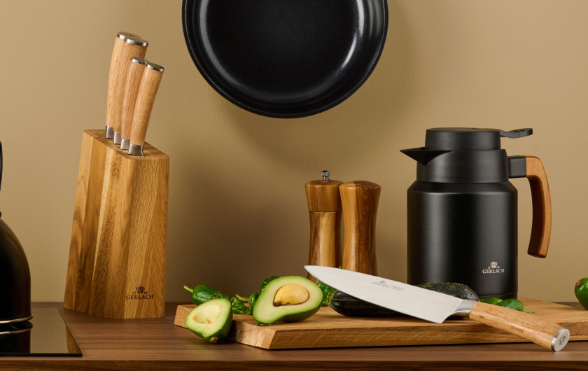 Knife set in NATUR block + cutting board + salt shaker and pepper mill