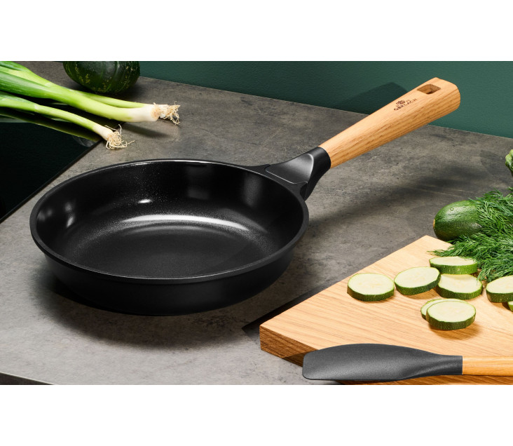 Set of 3 frying pans...