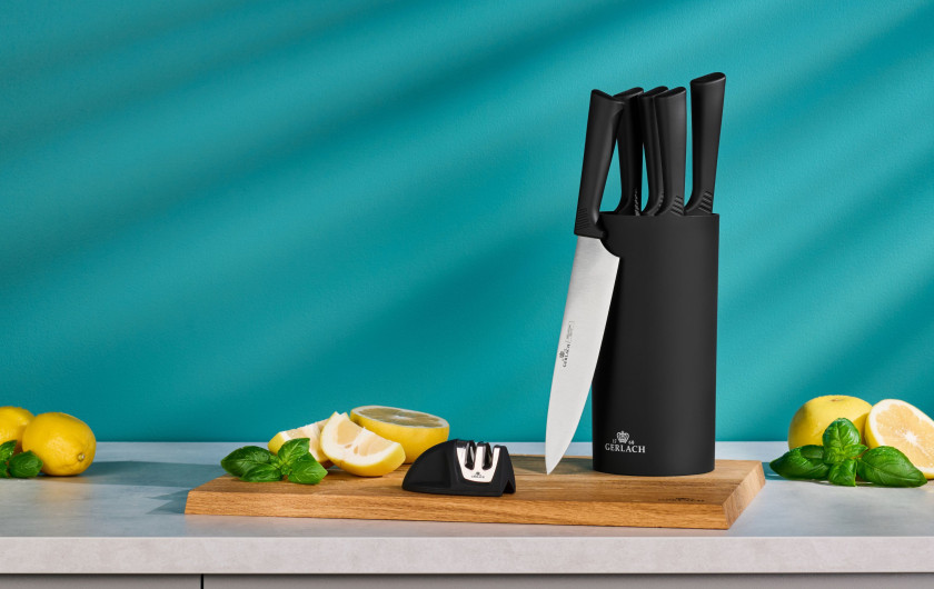 Set of knives in the SMART BLACK block + SMART Mini sharpener + NATUR oak cutting board 30x24 cm