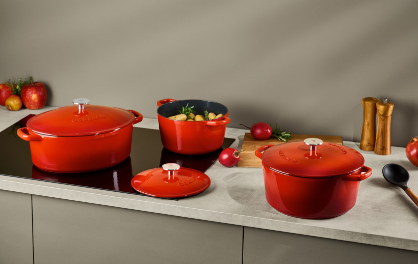 Cast iron roasting pan 5.5 l NATUR IRON red gradient