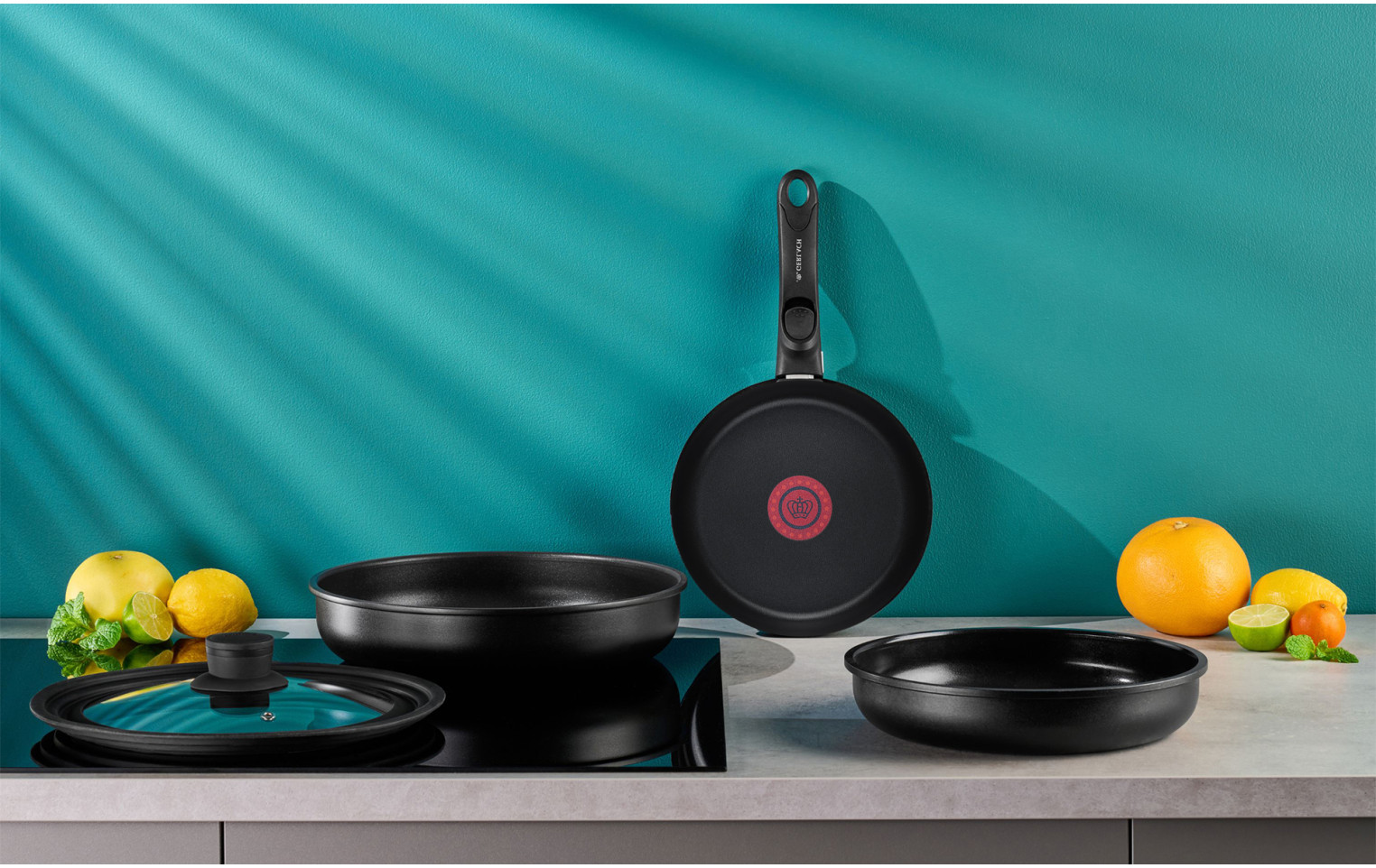 Set of 10 pots SUPERIOR + Set of pans SMART THERMOCOAT 20/24/28 cm + Universal lid SMART