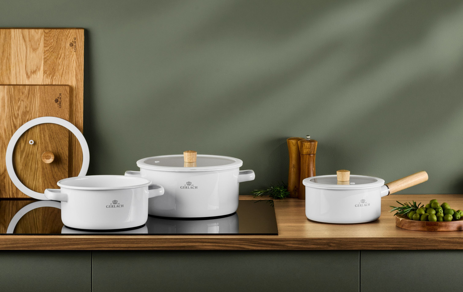 Enamel saucepan NATUR ENAMEL white 18 cm 2 L Enamel saucepan NATUR ENAMEL white 18 cm 2 L
