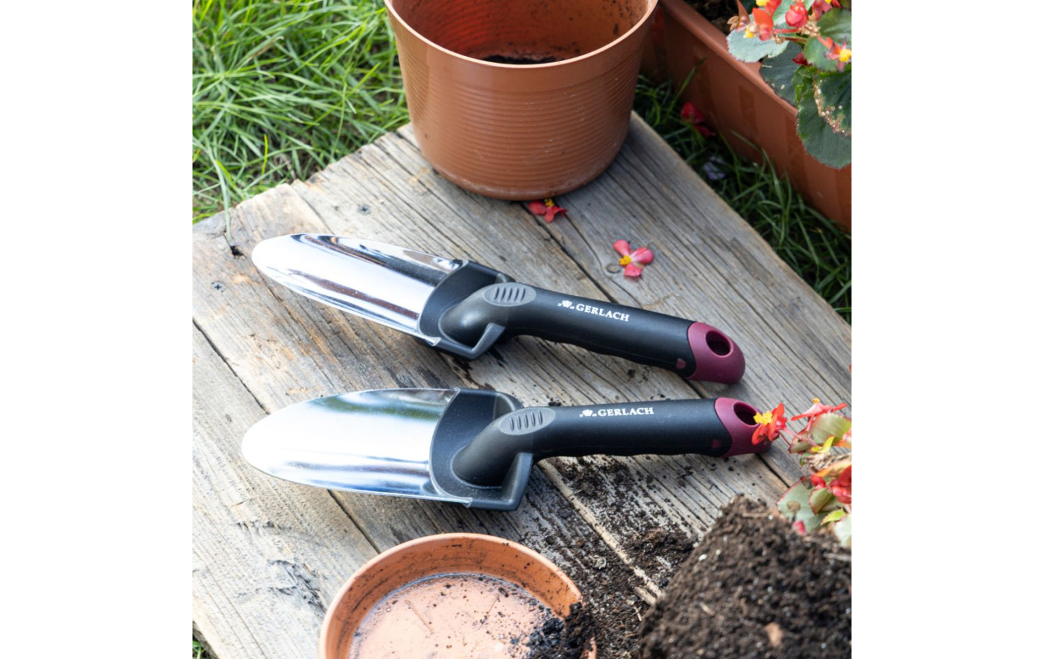 Narrow steel spatula
