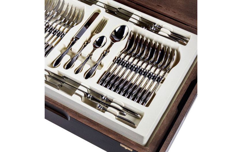 Set of cutlery in a wooden box 68 pcs. gloss RETRO Set of cutlery in a wooden box 68 pcs. gloss RETRO