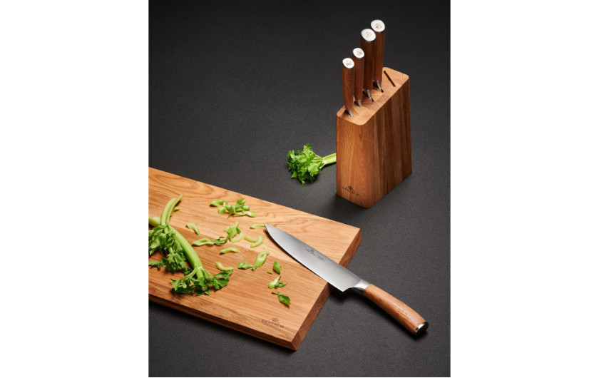 Set of knives in a NATUR block