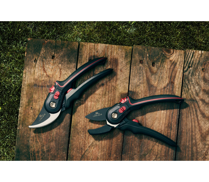 Single-handed anvil pruner